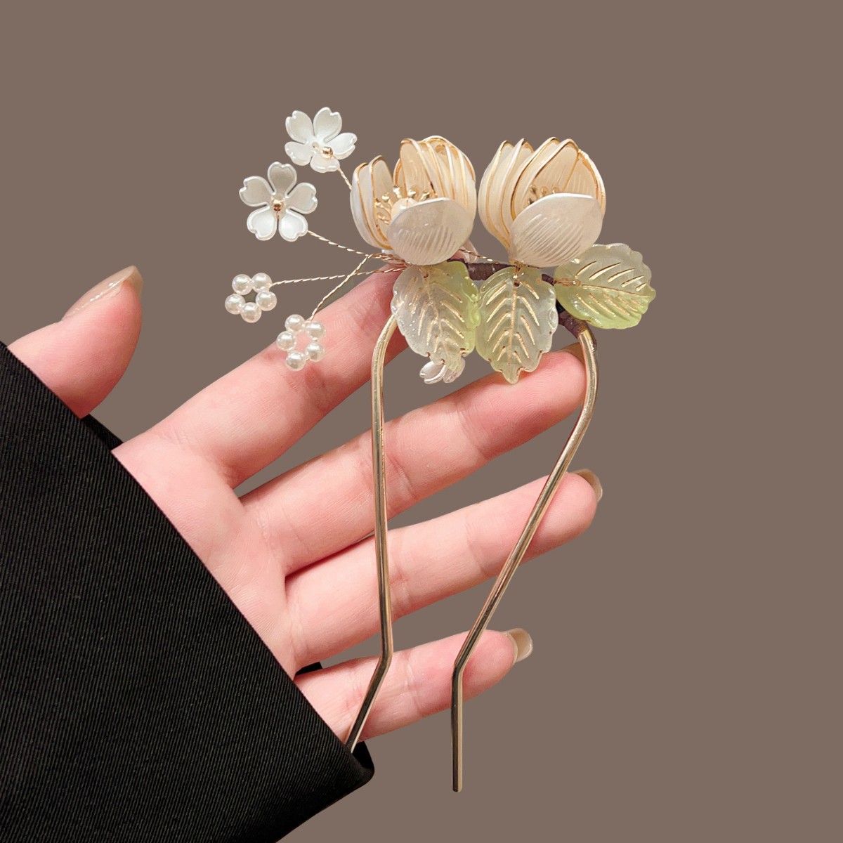 Outdoor Furniture Decor - Magnolia U-shaped Hairpin, Wrapped Flower New